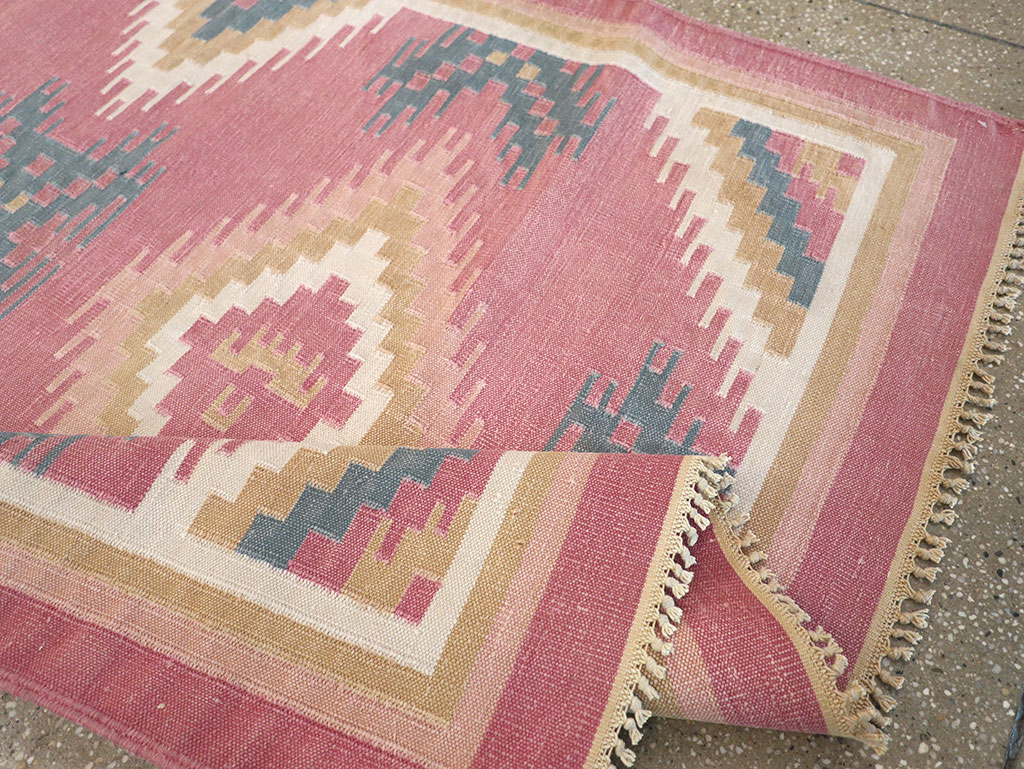 Vintage Indian Flatweave Dhurrie Accent Rug, No.33207 - Staging