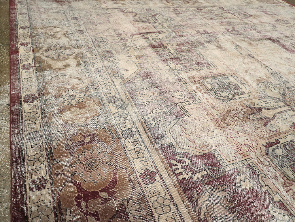 Antique Indian Agra Room Size Carpet, No.33211 - Staging