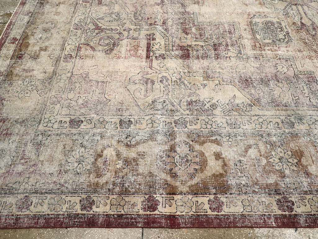 Antique Indian Agra Room Size Carpet, No.33211 - Staging