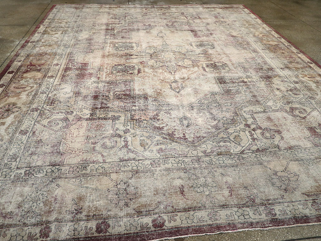 Antique Indian Agra Room Size Carpet, No.33211 - Staging