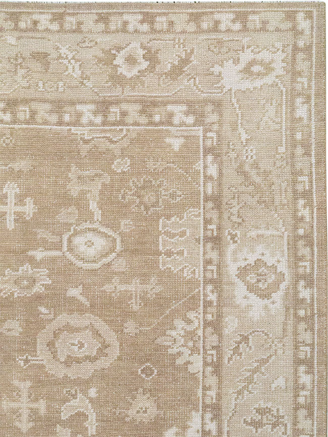 Modern Turkish Oushak Accent Carpet, No.33213 - Staging