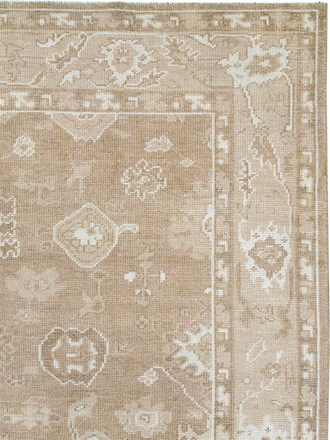 Modern Turkish Oushak Accent Carpet, No.33213 - Staging