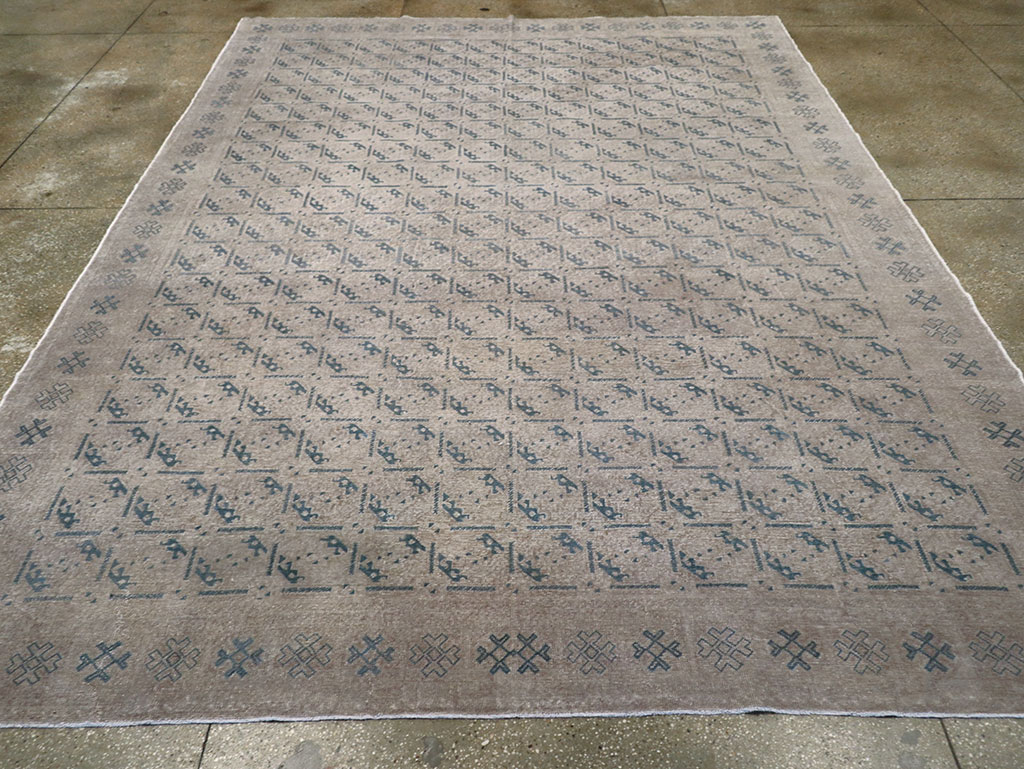 Vintage Turkish Anatolian Room Size Carpet, No.33238 - Staging