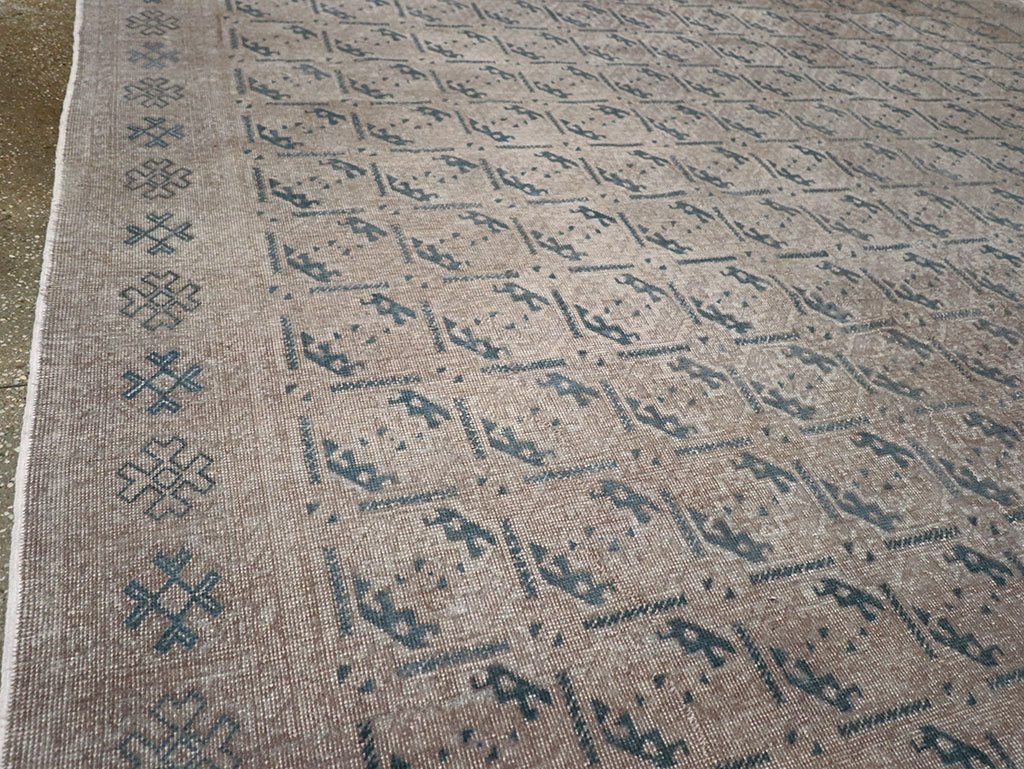 Vintage Turkish Anatolian Room Size Carpet, No.33238 - Staging