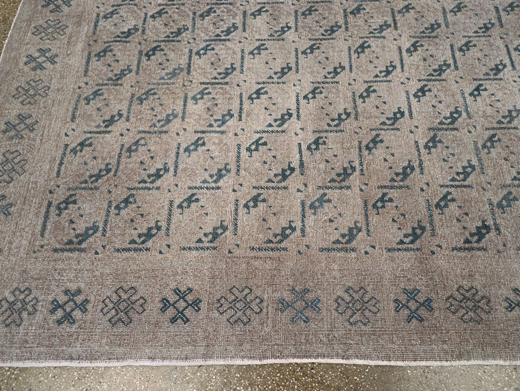 Vintage Turkish Anatolian Room Size Carpet, No.33238 - Staging