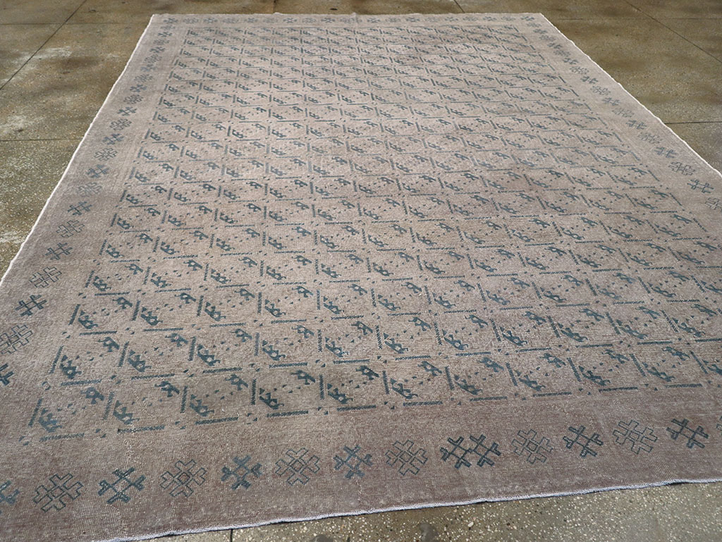 Vintage Turkish Anatolian Room Size Carpet, No.33238 - Staging