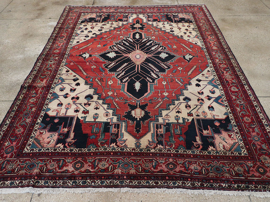 Antique Persian Serapi Accent Carpet, No.33248 - Staging