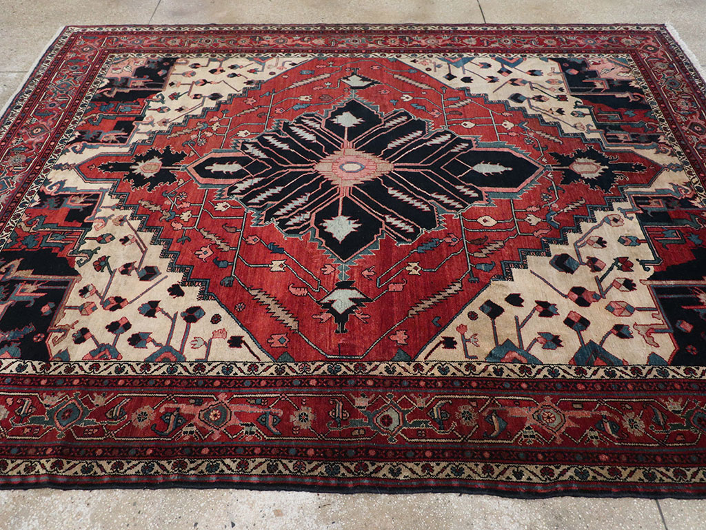 Antique Persian Serapi Accent Carpet, No.33248 - Staging