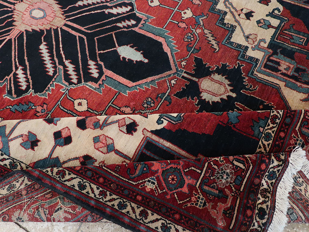 Antique Persian Serapi Accent Carpet, No.33248 - Staging