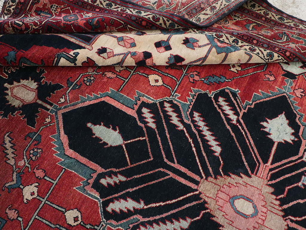Antique Persian Serapi Accent Carpet, No.33248 - Staging