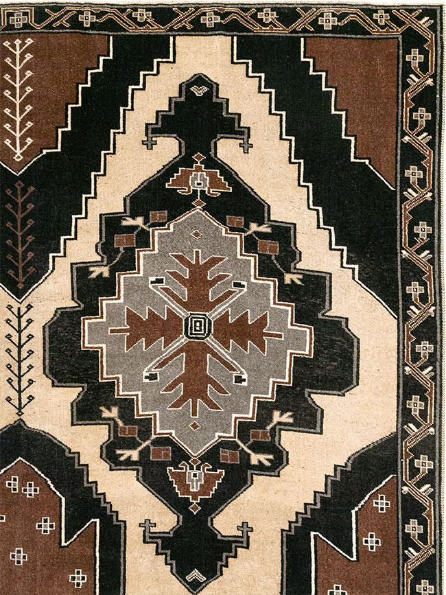 Vintage Turkish Anatolian Large Room Size Carpet, No.33255 - Staging