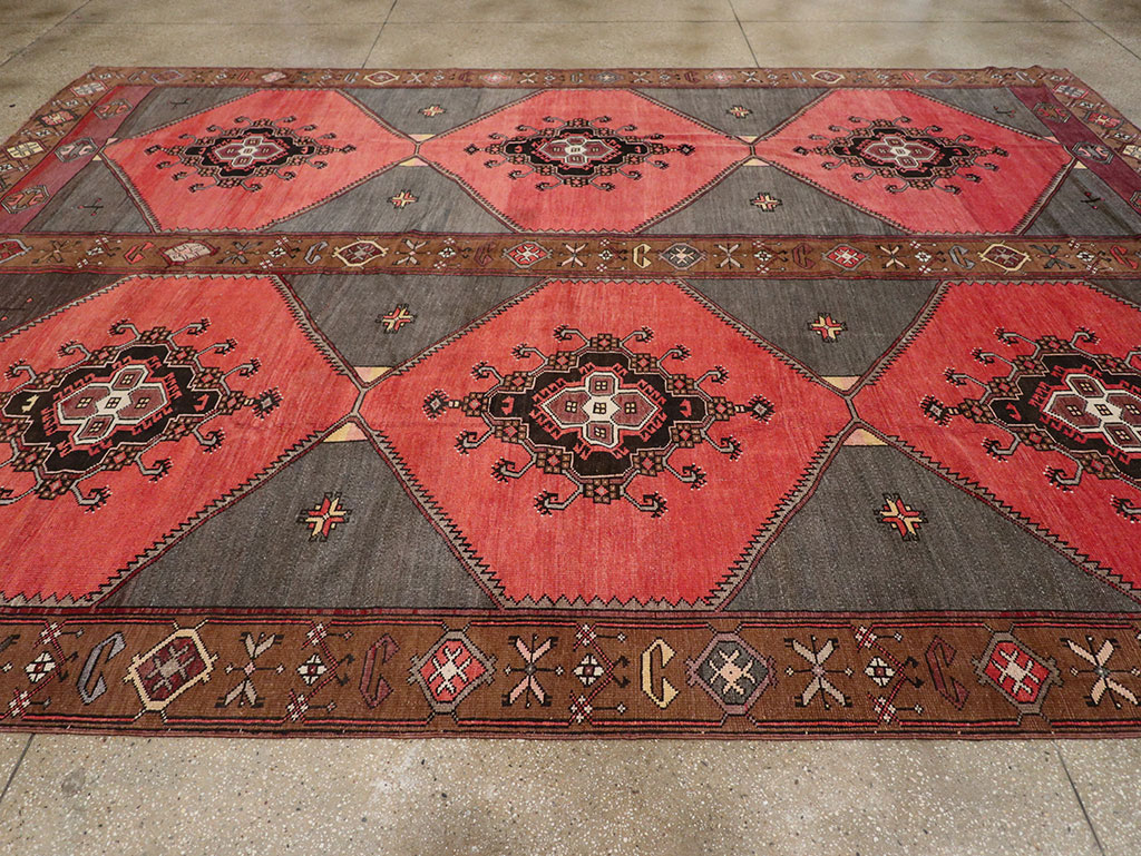 Vintage Turkish Anatolian Room Size Carpet, No.33257 - Staging