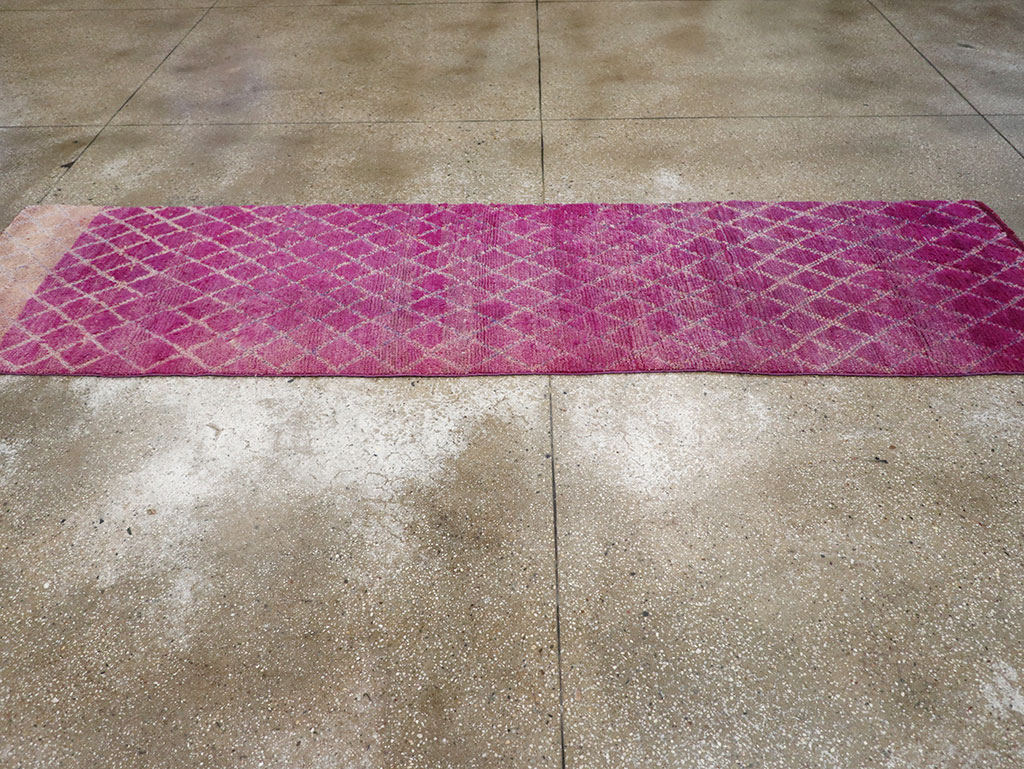 Vintage Moroccan Runner, No.33259 - Staging