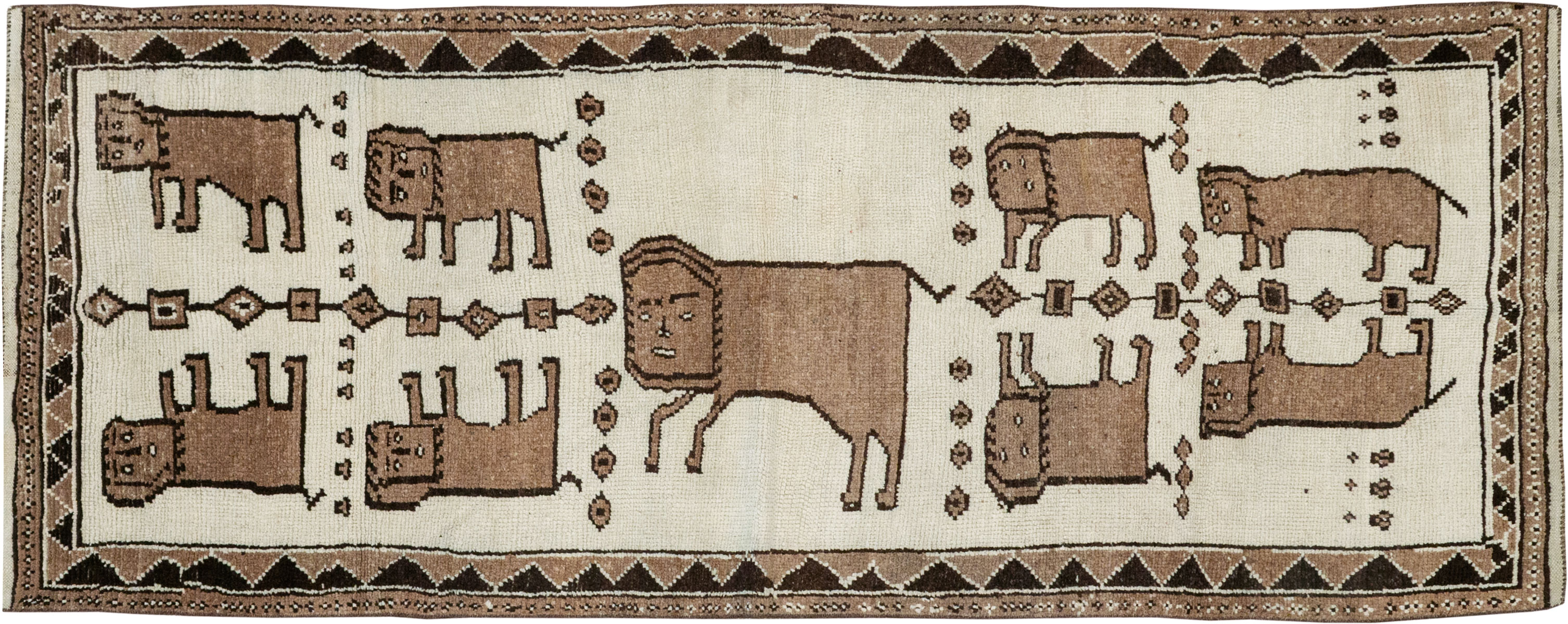 Vintage Turkish Anatolian Pictorial Runner, No.33265 - Staging