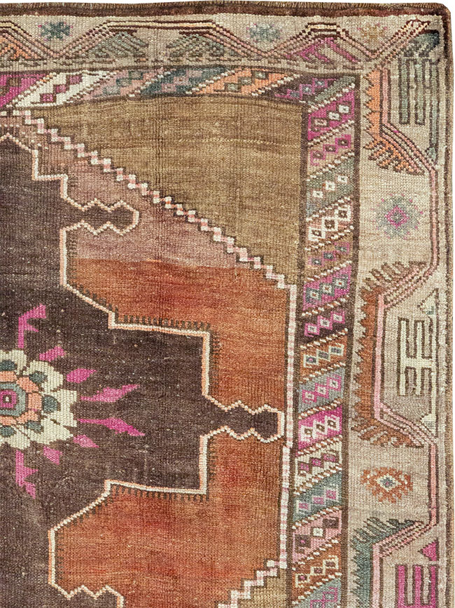 Vintage Turkish Anatolian Runner, No.33268 - Staging