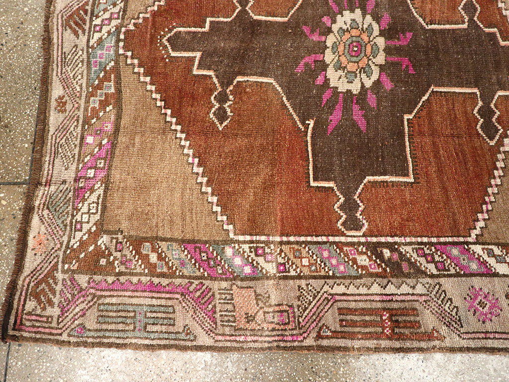 Vintage Turkish Anatolian Runner, No.33268 - Staging