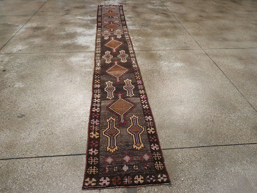 Vintage Turkish Anatolian Runner, No.33274 - Staging