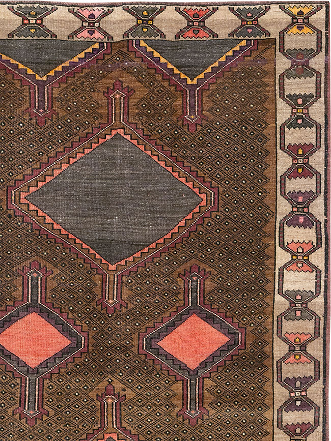 Vintage Turkish Anatolian Room Size Carpet, No.33276 - Staging