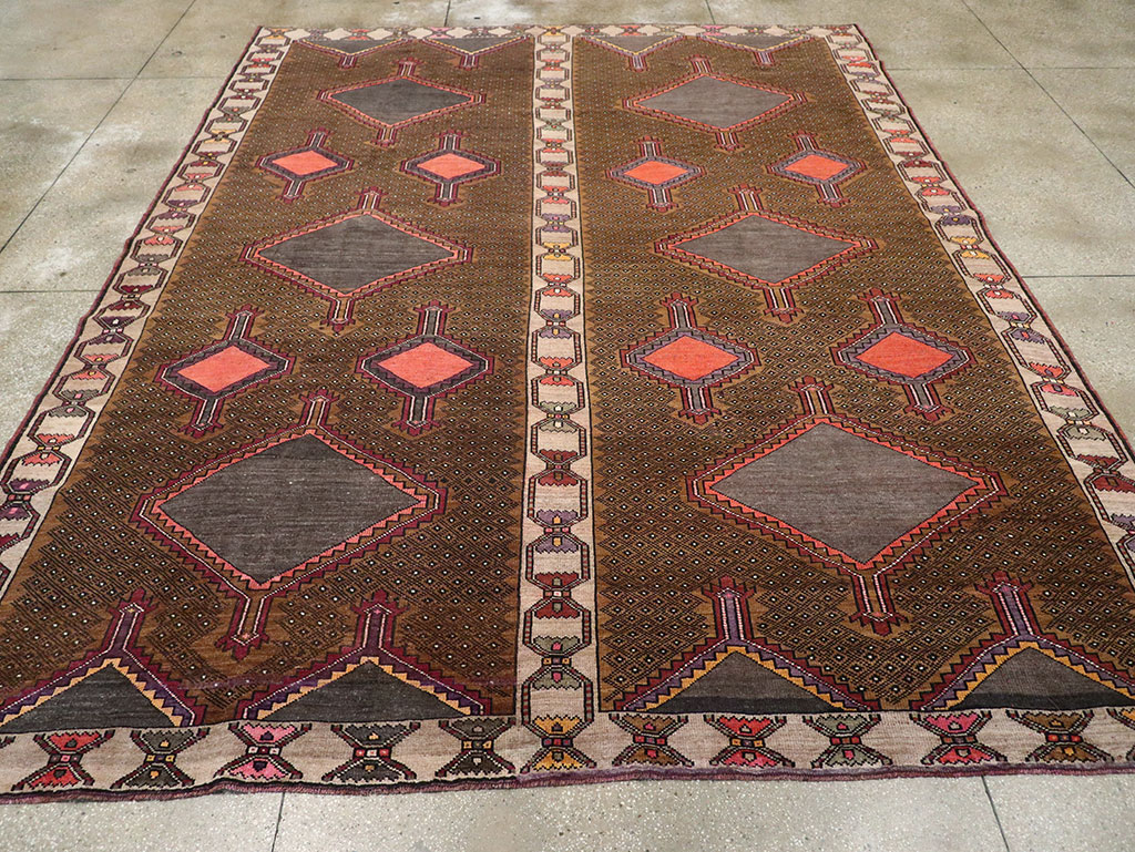 Vintage Turkish Anatolian Room Size Carpet, No.33276 - Staging