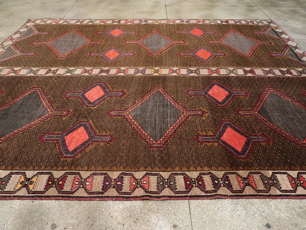 Vintage Turkish Anatolian Room Size Carpet, No.33276 - Staging