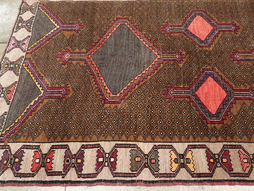 Vintage Turkish Anatolian Room Size Carpet, No.33276 - Staging