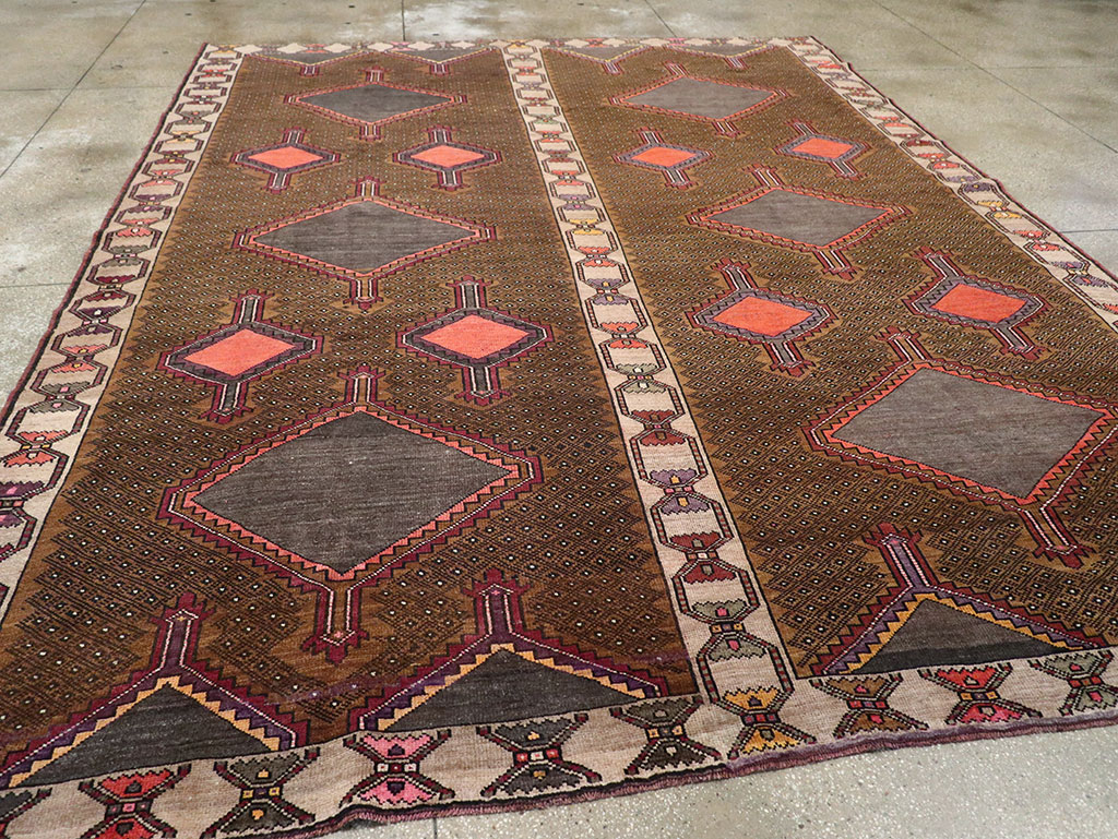 Vintage Turkish Anatolian Room Size Carpet, No.33276 - Staging
