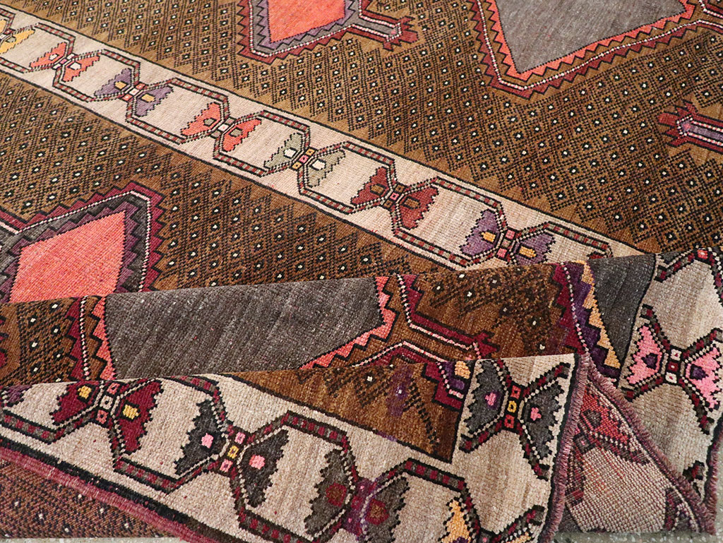 Vintage Turkish Anatolian Room Size Carpet, No.33276 - Staging