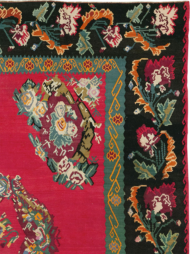 Vintage European Bessarabian Kilim Room Size Carpet, No.33279 - Staging