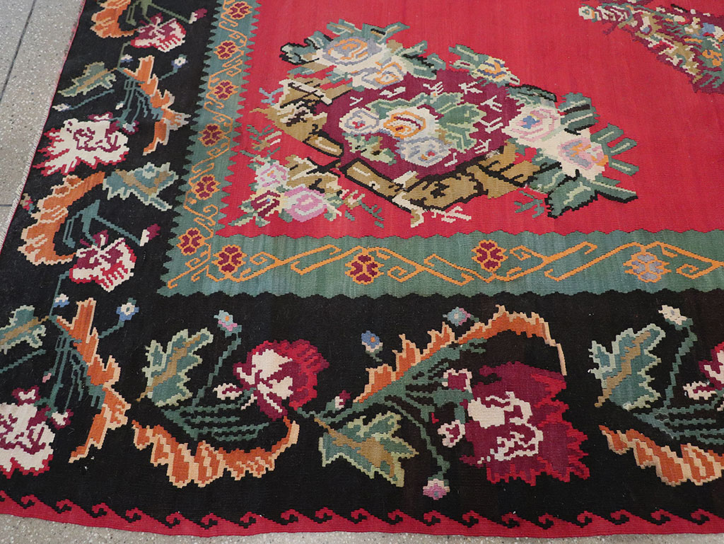 Vintage European Bessarabian Kilim Room Size Carpet, No.33279 - Staging