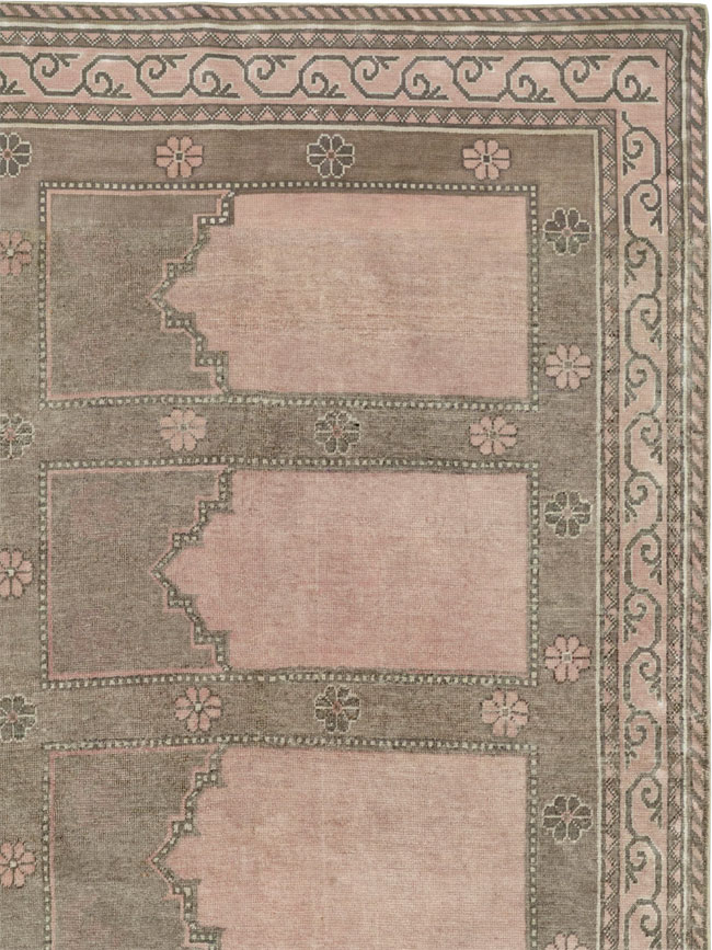 Vintage East Turkestan Khotan Accent Carpet, No.33285 - Staging