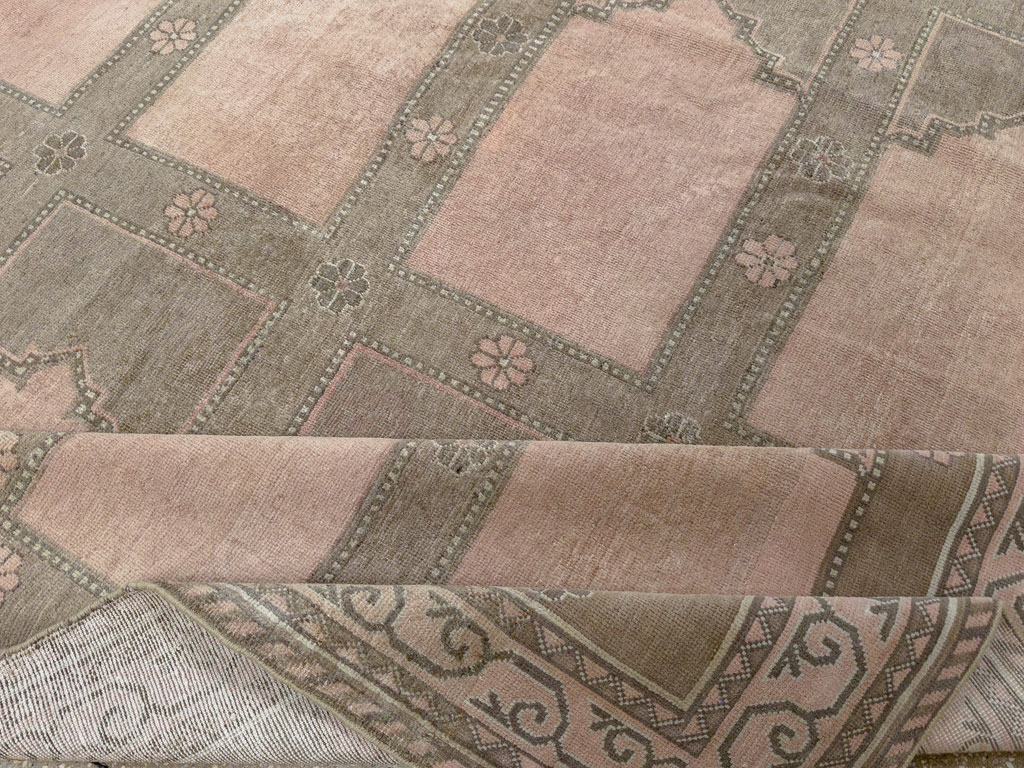 Vintage East Turkestan Khotan Accent Carpet, No.33285 - Staging