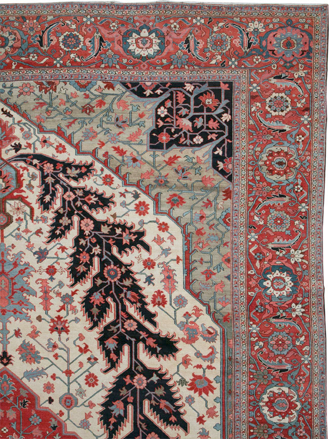 Antique Persian Serapi Oversize Carpet, No.33297 - Staging
