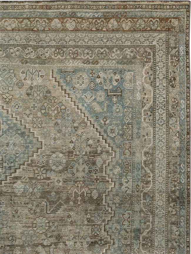 Vintage Persian Shiraz Accent Carpet, No.33310 - Staging