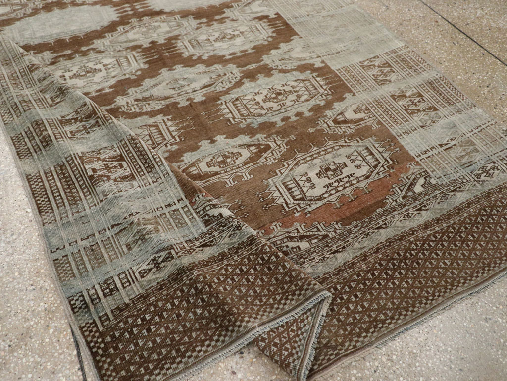 Vintage Central Asia Turkoman Accent Rug, No.33314 - Staging