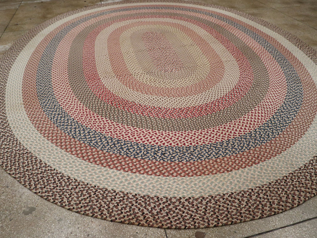 Vintage American Braid Round Rug, No.33327 - Staging