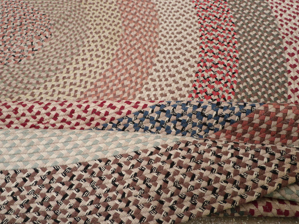 Vintage American Braid Round Rug, No.33327 - Staging