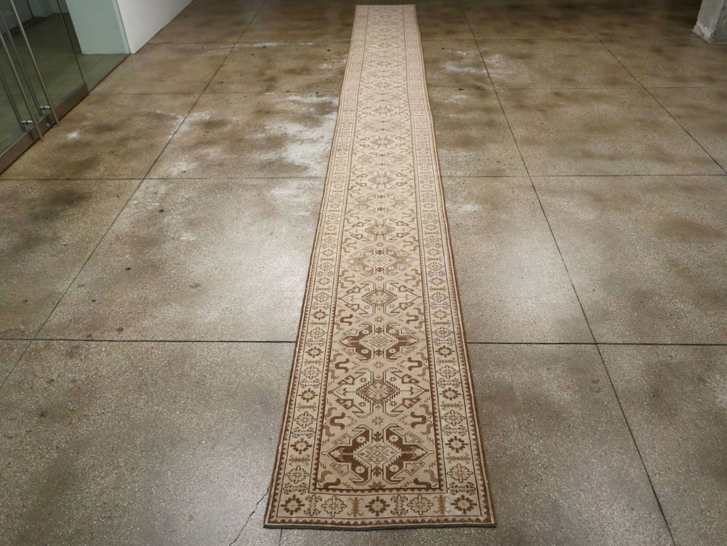 Vintage Turkish Anatolian Long Runner, No.33331 - Staging