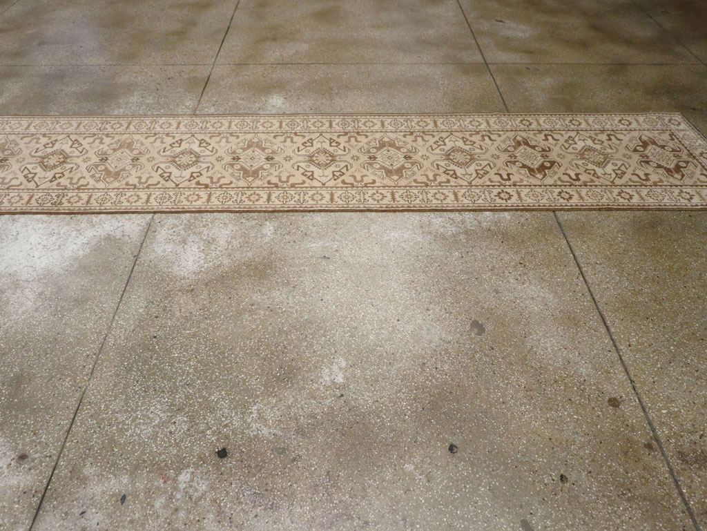 Vintage Turkish Anatolian Long Runner, No.33331 - Staging