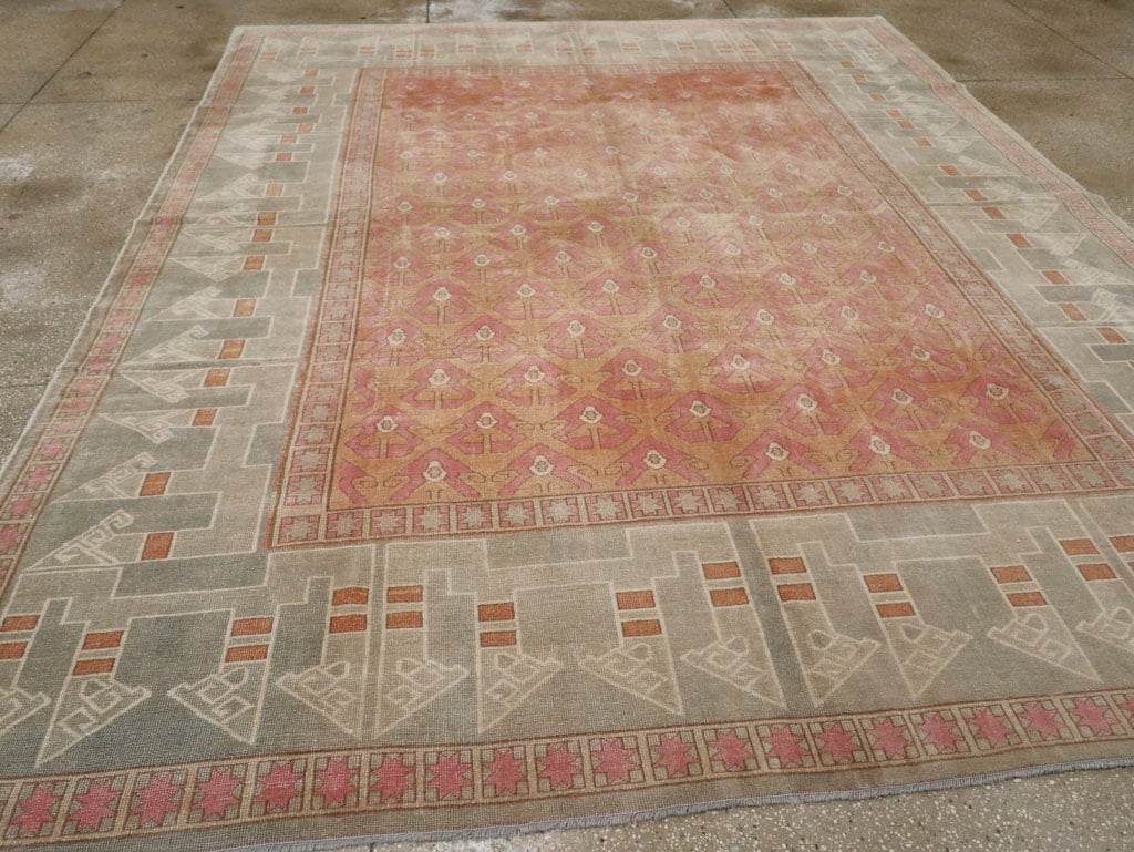 Vintage Turkish Anatolian Room Size Carpet, No.33337 - Staging