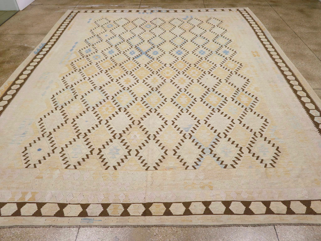 Vintage Turkish Flatweave Kilim Large Room Size Carpet, No.33347 - Staging