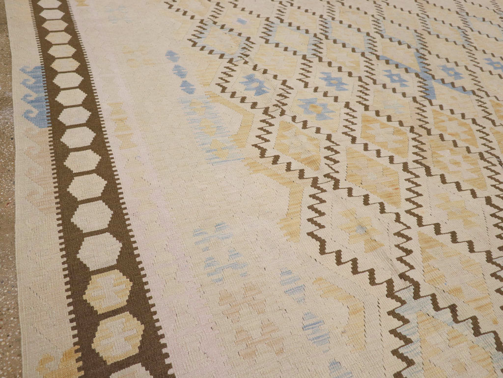 Vintage Turkish Flatweave Kilim Large Carpet, No.33347 - Staging