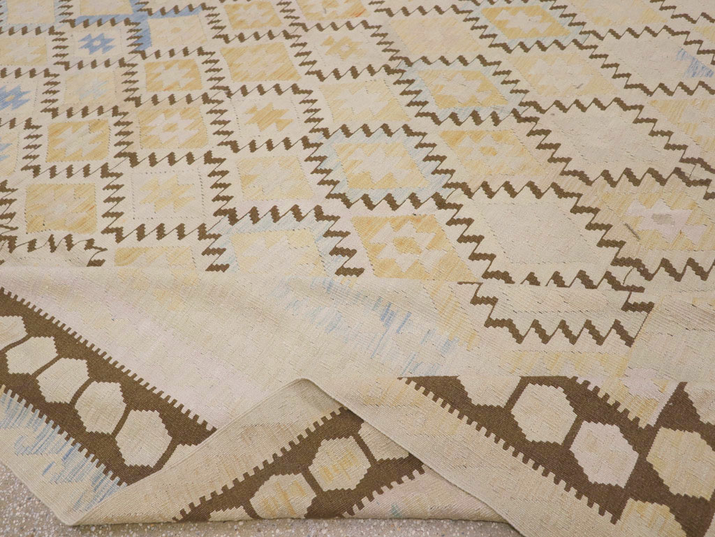 Vintage Turkish Flatweave Kilim Large Room Size Carpet, No.33347 - Staging