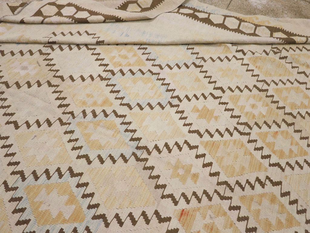 Vintage Turkish Flatweave Kilim Large Carpet, No.33347 - Staging