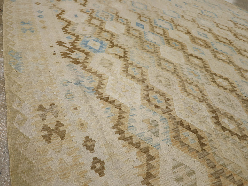 Vintage Turkish Flatweave Kilim Large Room Size Carpet, No.33348 - Staging