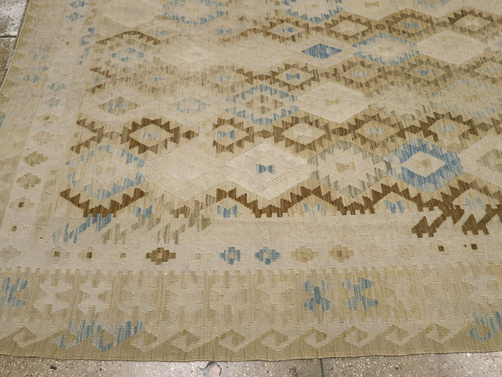 Vintage Turkish Flatweave Kilim Large Room Size Carpet, No.33348 - Staging