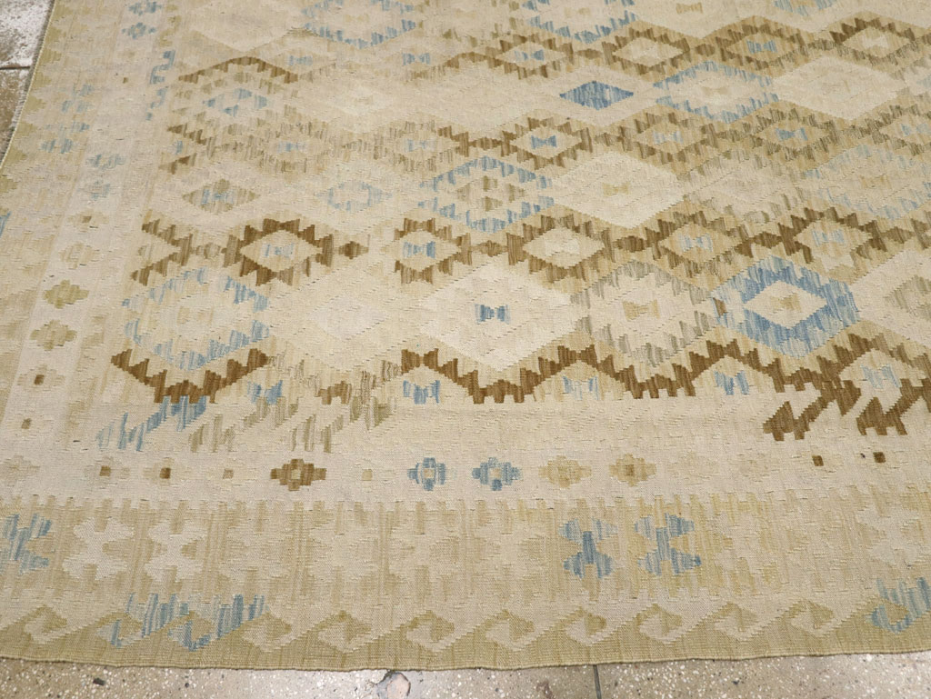 Vintage Turkish Flatweave Kilim Large Room Size Carpet, No.33348 - Staging
