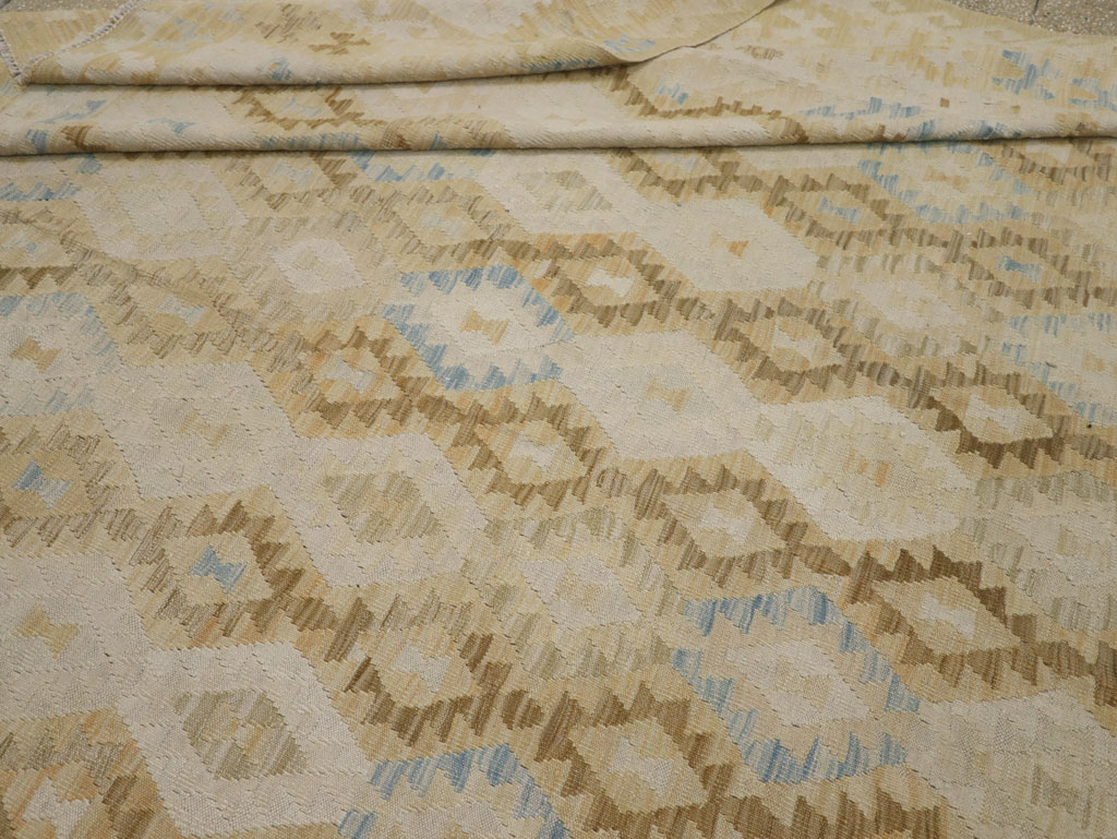 Vintage Turkish Flatweave Kilim Large Room Size Carpet, No.33348 - Staging