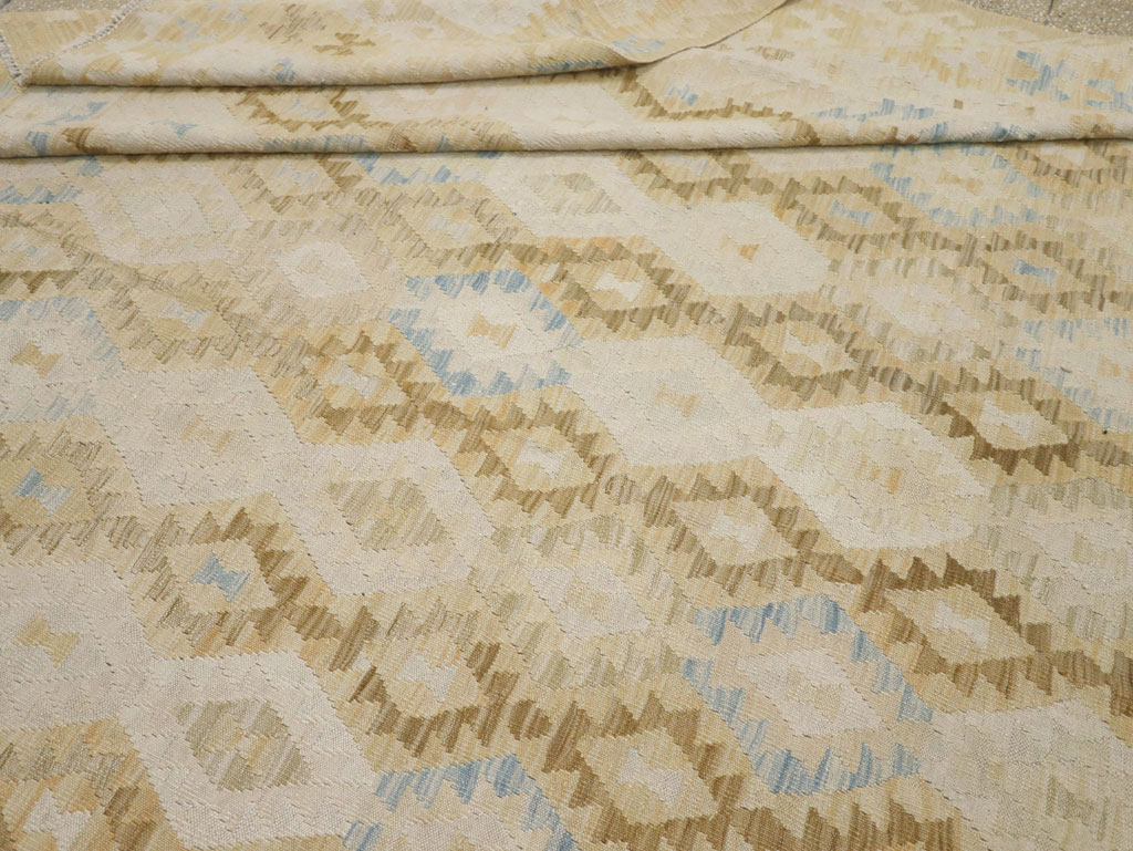 Vintage Turkish Flatweave Kilim Large Room Size Carpet, No.33348 - Staging