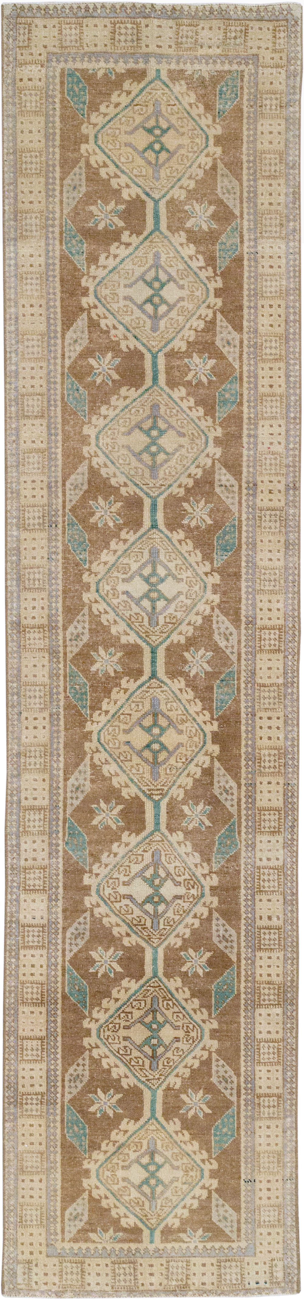 Vintage Persian Serab Runner, No.33358 - Staging