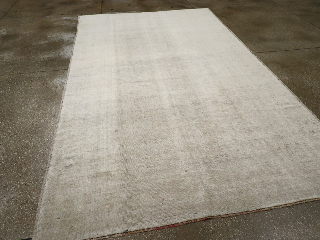 Vintage Turkish Anatolian Accent Carpet, No.33374 - Staging